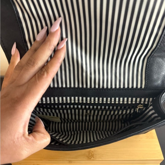 Kate Spade Black Crossbody Bag with Gold Chain - Picture 5 of 5